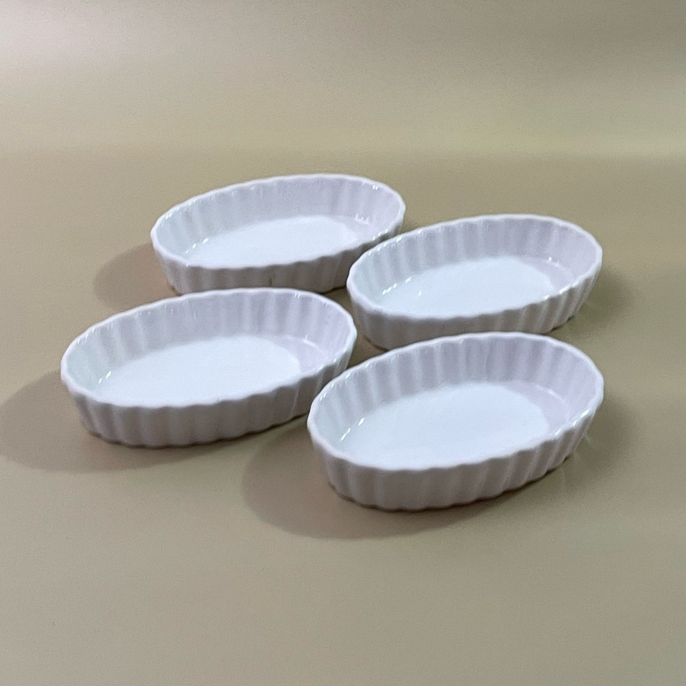 4-Piece White Creme Brûlée Oval Ramekins Set